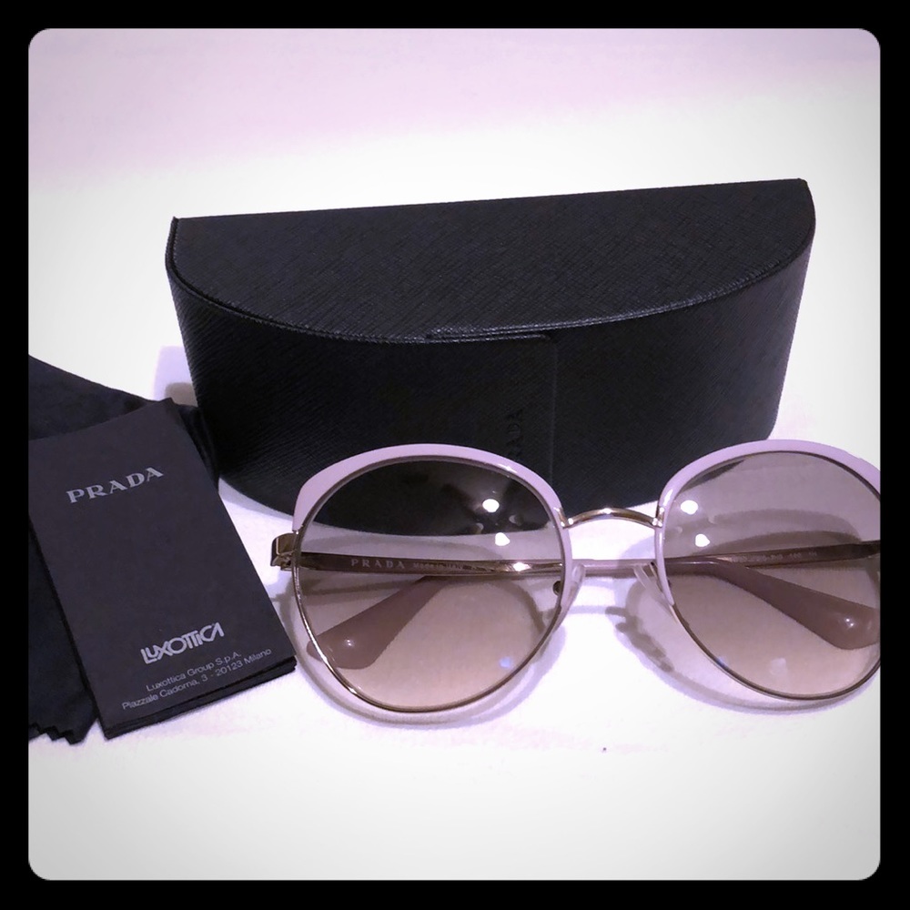 PRADA Sunglasses ๐ถ - Picture 1 of 5